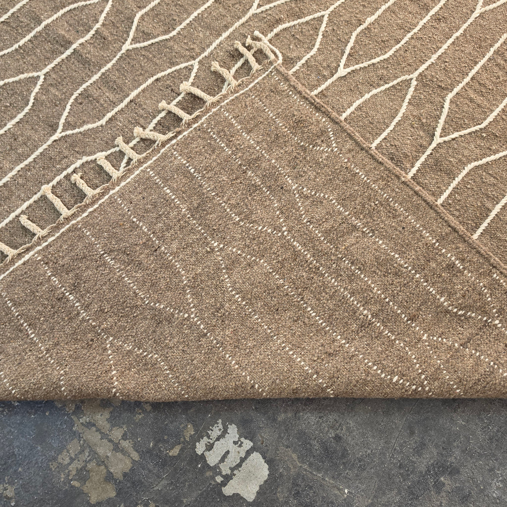Moroccan Kilim Rug 7x10 – Handwoven Flat Weave Taupe & Ivory Wool Rug