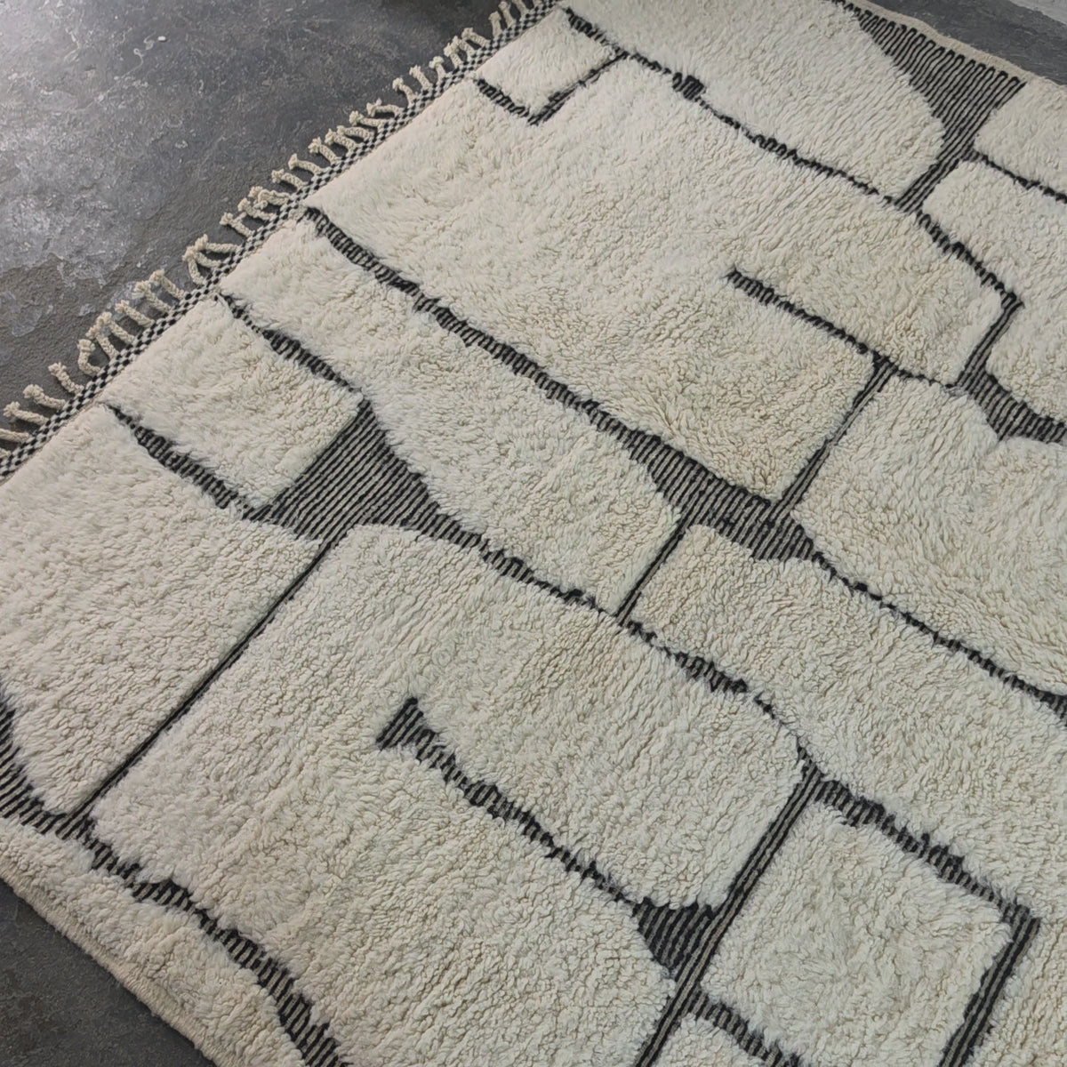Handmade Beni Ourain Wool Rug with Modern Abstract Design
