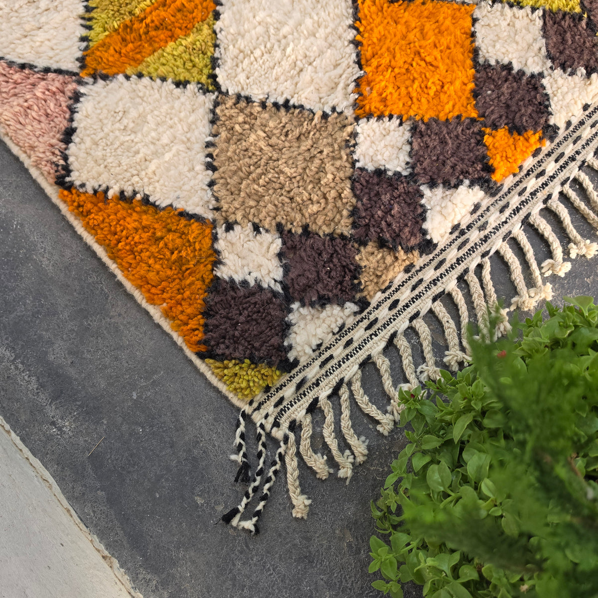 سجادة أزيلال مغربية ملوّنة 210 × 297 سم – سجادة أمازيغية من الصوف بمعيّنات متعددة الألوان معقودة يدويًا