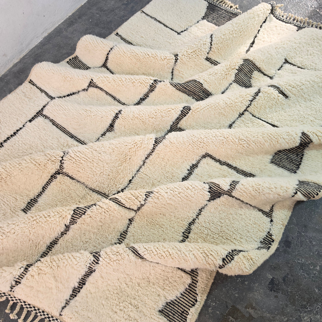 Handmade Beni Ourain Wool Rug with Modern Abstract Design