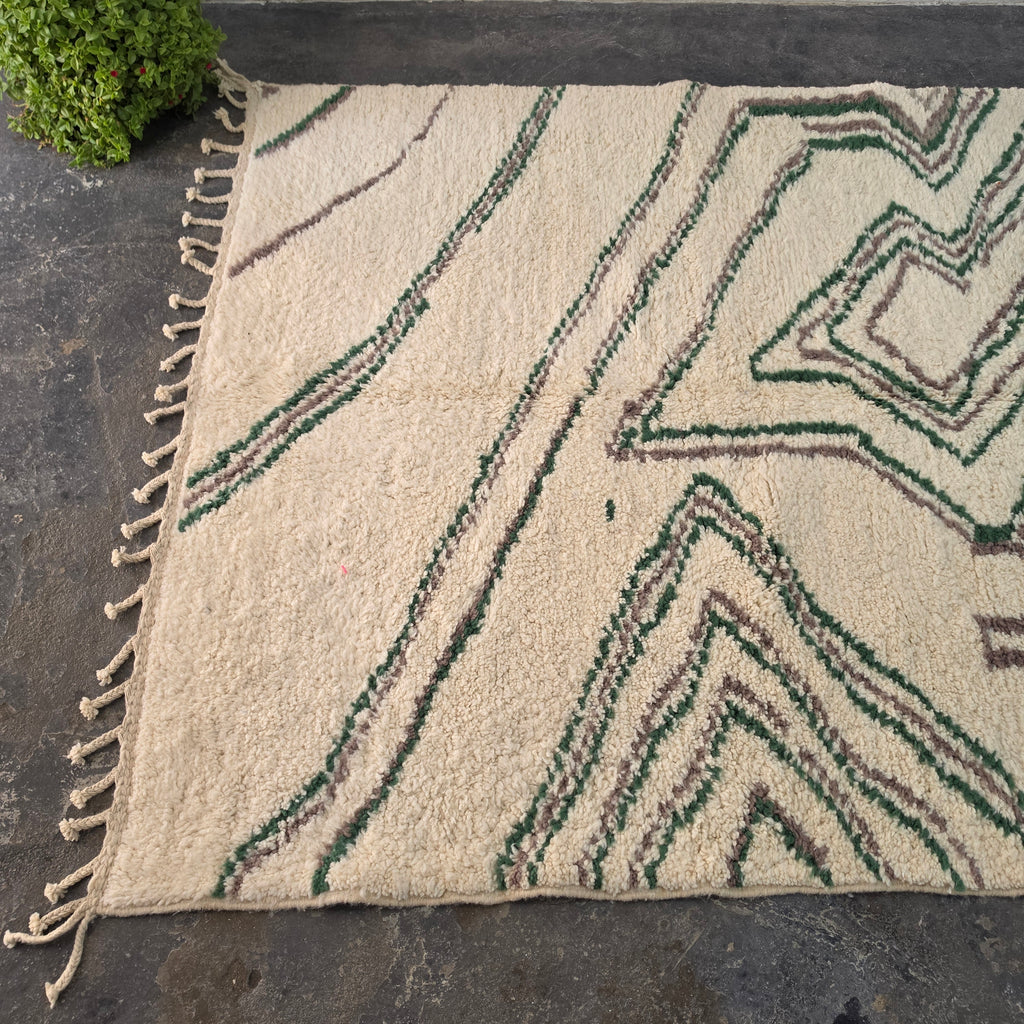 Azilal Moroccan Rug – Ivory Wool with Green & Mauve Flowing Lines | 193 × 314 cm