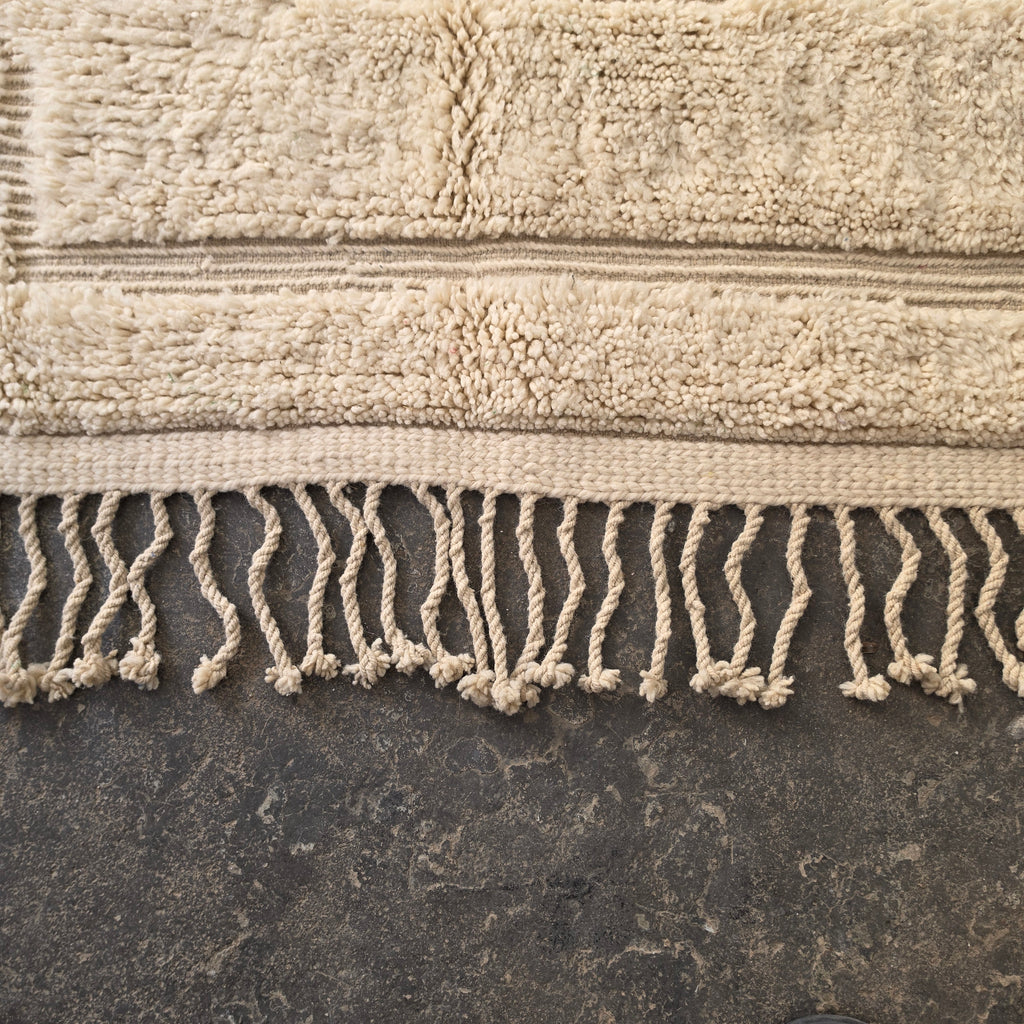 Oversized Moroccan Beni Ourain Rug, Modern Boho Area Rug (407x300 cm)