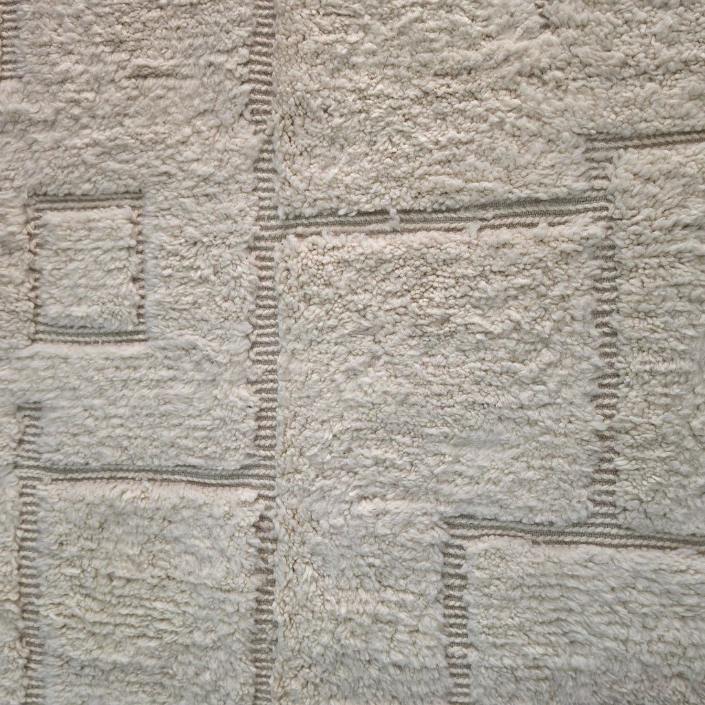Solid Beni Ourain Rug – All-Ivory Wool with Carved Relief Pattern | 213 × 290 cm