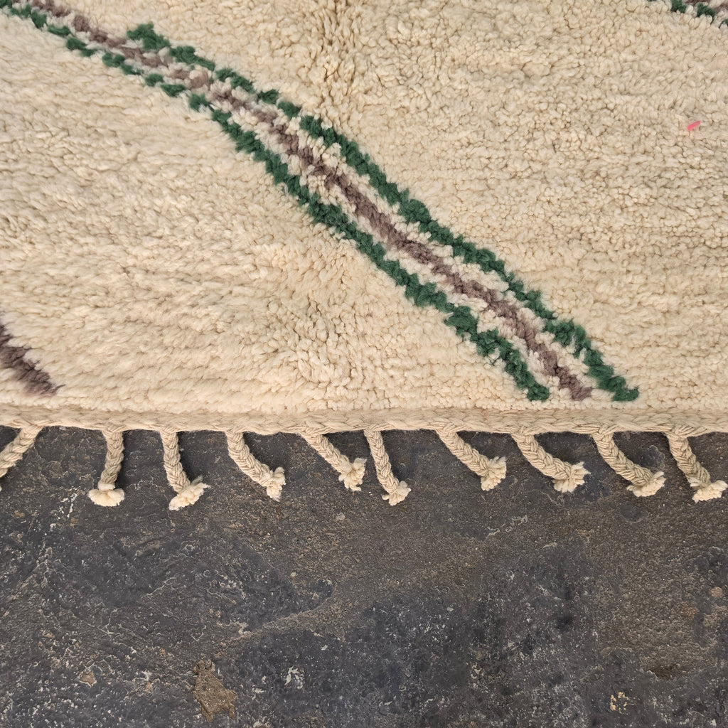 Azilal Moroccan Rug – Ivory Wool with Green & Mauve Flowing Lines | 193 × 314 cm