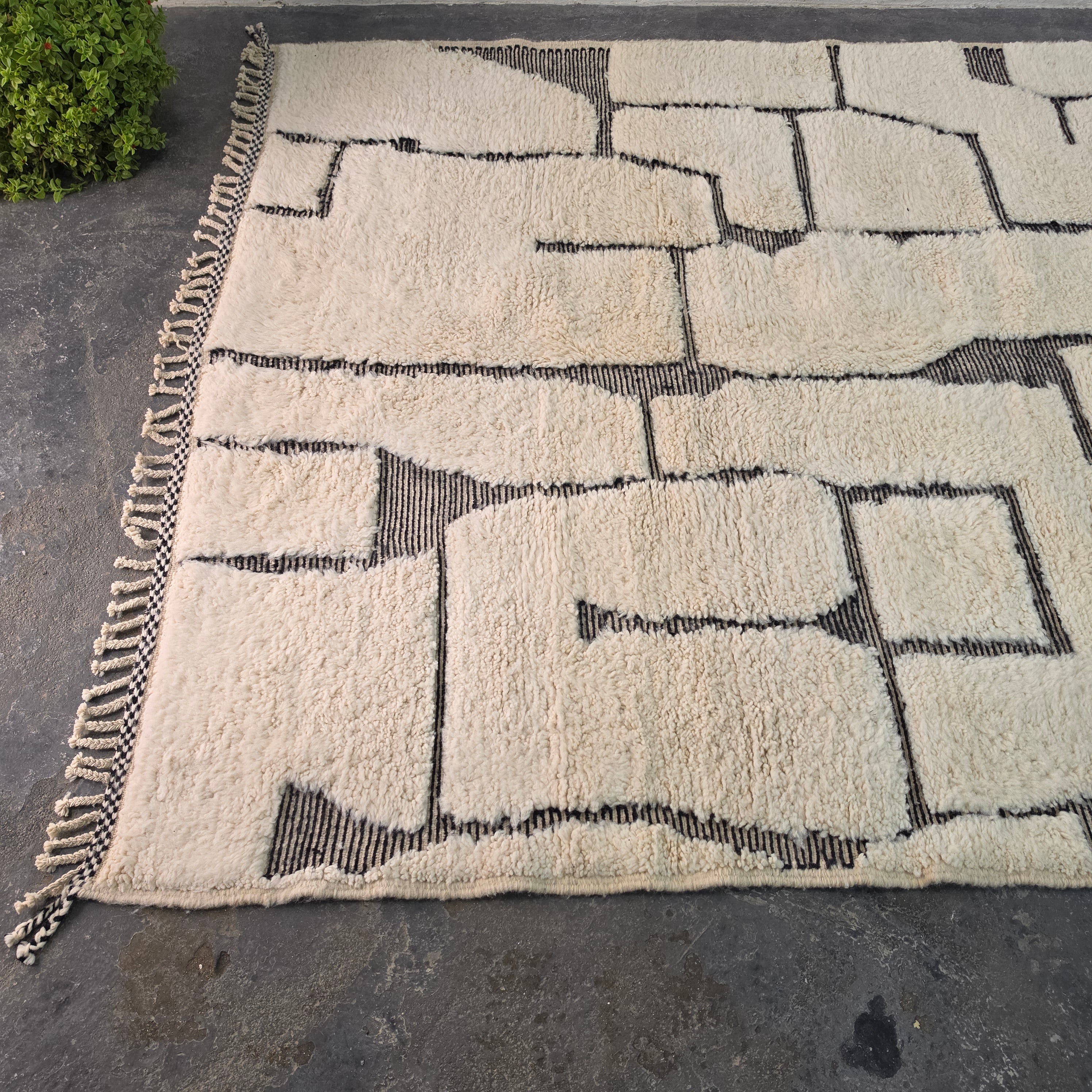 Handmade Beni Ourain Wool Rug with Modern Abstract Design
