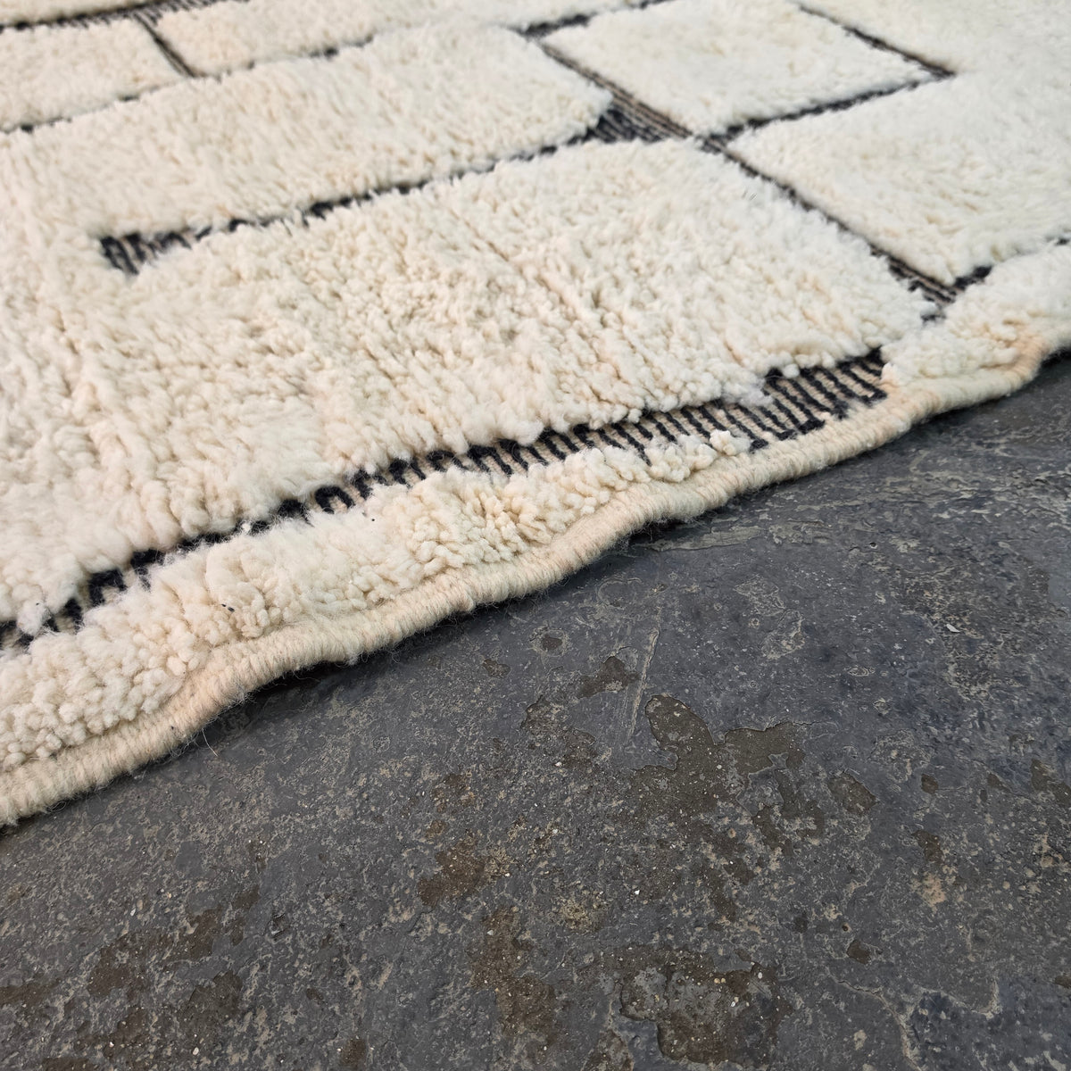 Handmade Beni Ourain Wool Rug with Modern Abstract Design