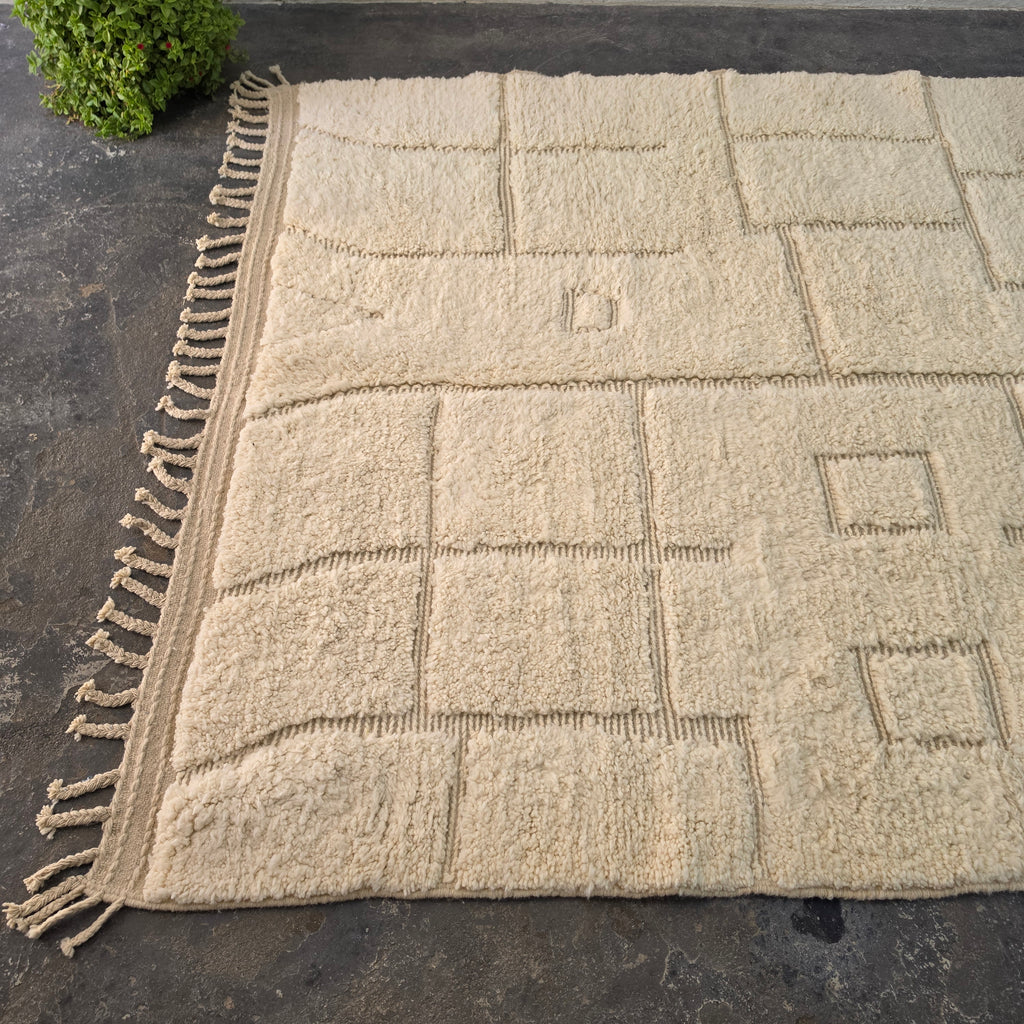 Solid Beni Ourain Rug – All-Ivory Wool with Carved Relief Pattern | 213 × 290 cm