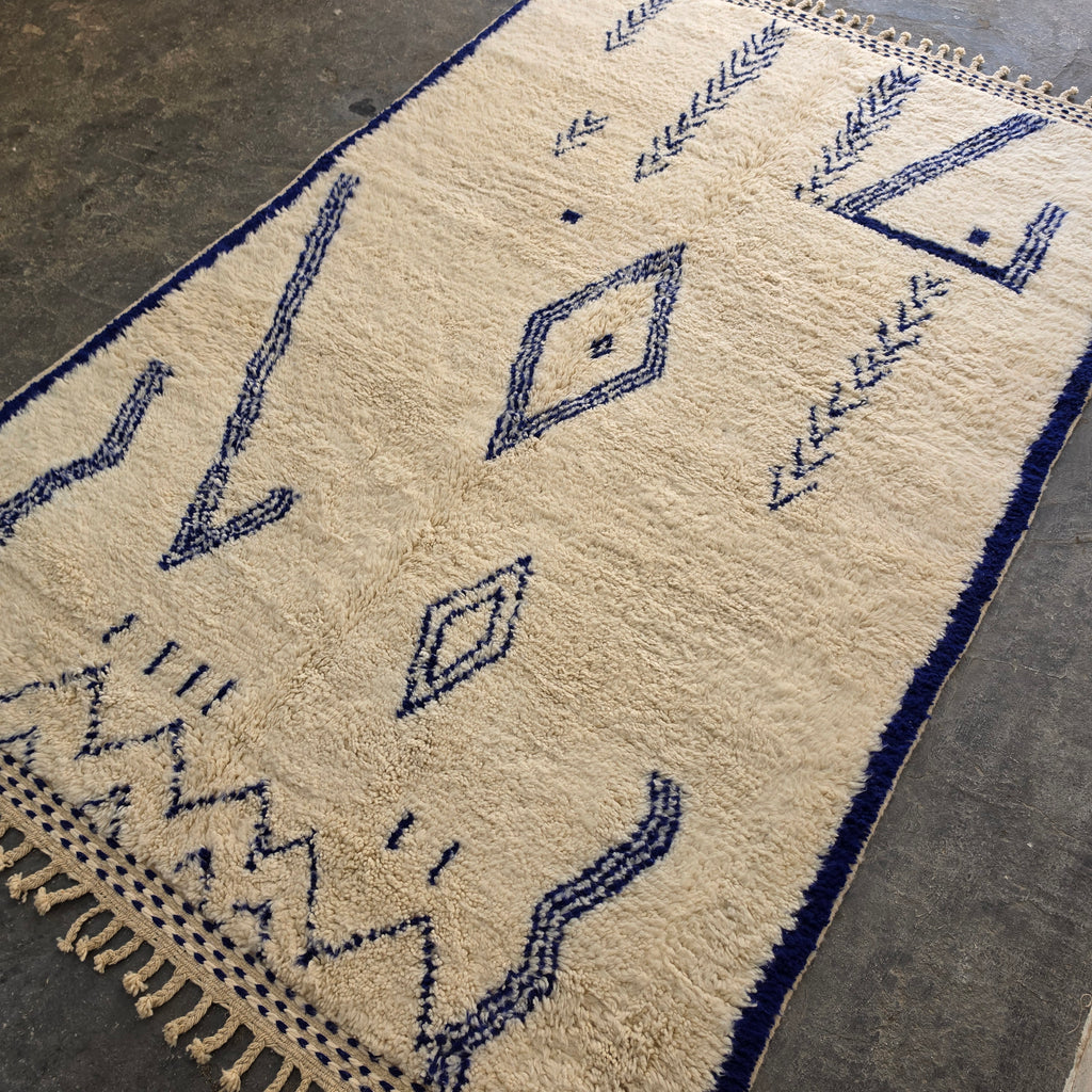 Beni Ourain Moroccan Rug – Ivory Wool with Navy Blue Diamond Motifs | 203 × 315 cm